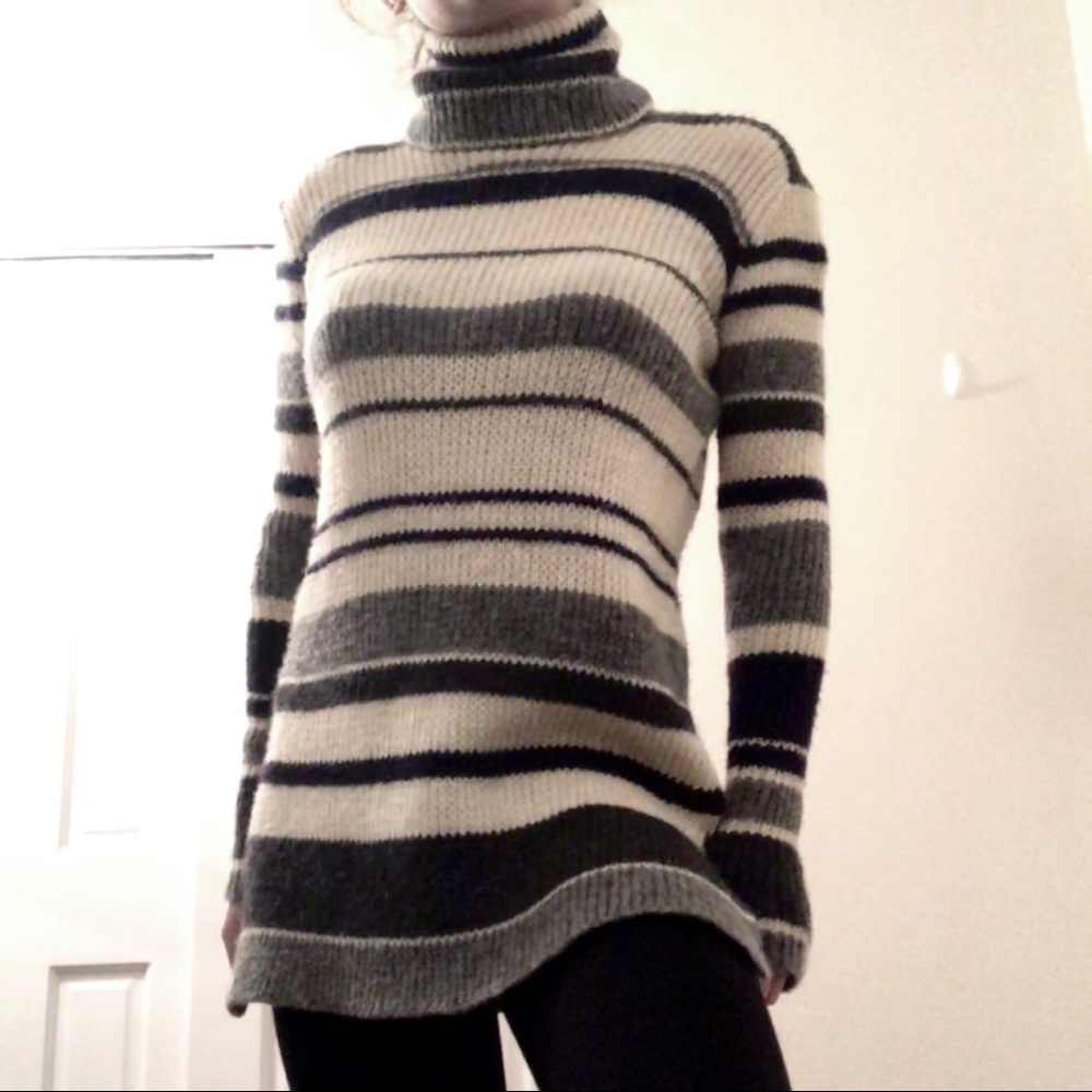Calypso Wool Turtleneck